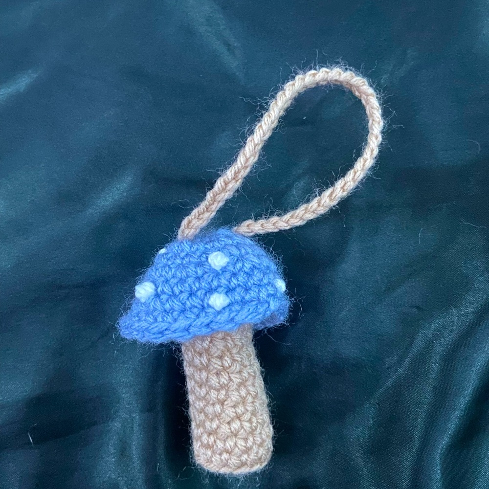 Mushroom chapstick holder